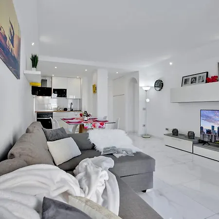 Paradise Luxury דירה