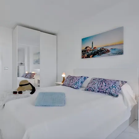 Paradise Luxury *